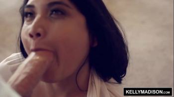 สาวแว่นแอบเงี่ยนเนียนๆไปให้หนุ่มxxxถึงบ้าน แอ่นโคกให้แฟนเลียอย่างเสียว