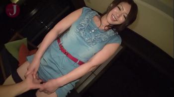 ถ้าไปในป่าเจอสาวเดินมาเปลือยท่อนล่างแบบนี้จะเข้าไปจับถ่างขาเอาควยเสียบหีกระแทกอย่างถี่ยิบพ่นน้ำใส่หีเต็ม